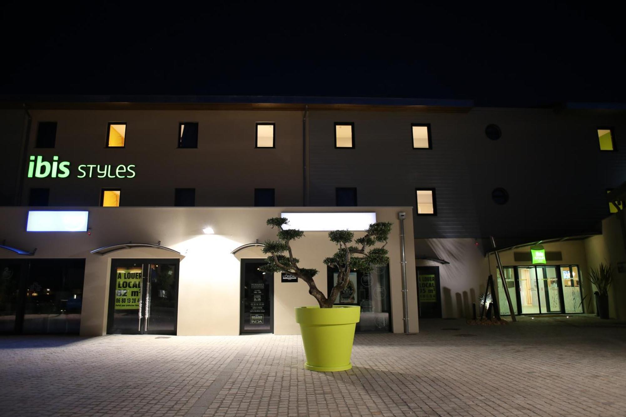 Ibis Styles Villeneuve Sur Lot Ngoại thất bức ảnh